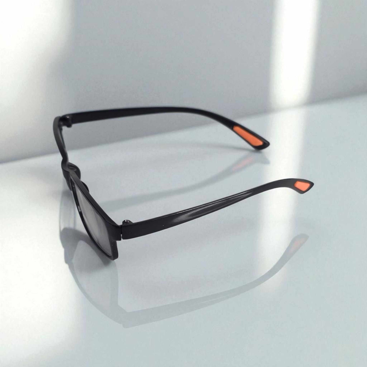 Mens basic sturdy reading glasses with black frame and blue light filter for eye protection